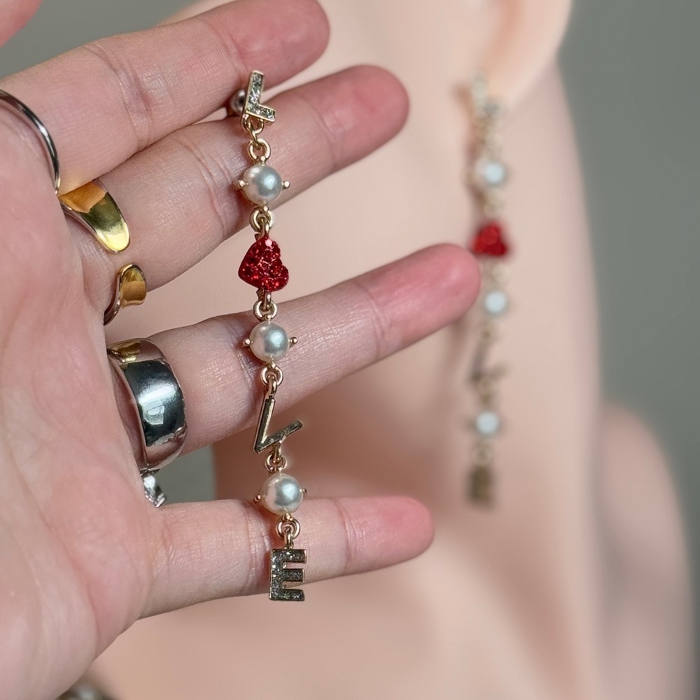 🔥 ❤️ Gold and Red Heart Pearl Earrings - Picture 4 of 7
